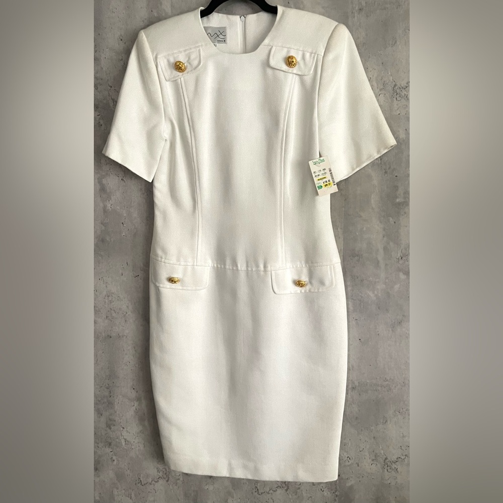 NWT's Vintage MODE White Cotton Gold Color Button Accents Sheath Lined Dress Sz6